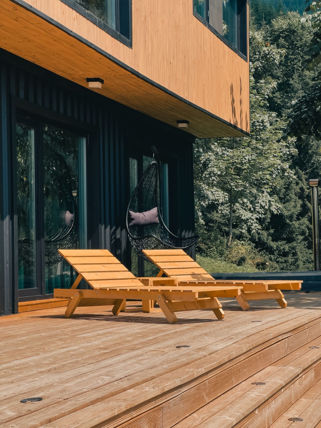 Terrasse mit Pergola aus Holz